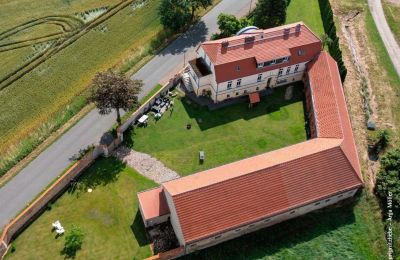 Historische Villa kaufen 16945 Meyenburg, Brandenburg:  Blick in den Hof