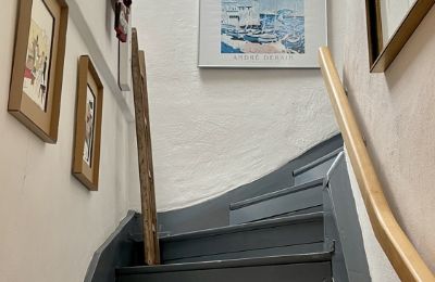 Stadthaus kaufen 53945 Blankenheim, Nordrhein-Westfalen, Treppenhaus, Aufgang zum Dach