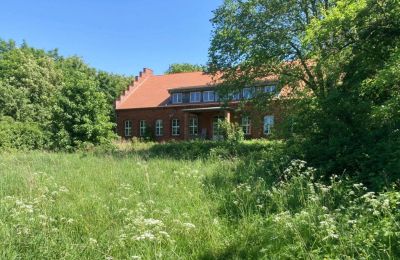 Herrenhaus/Gutshaus kaufen 17309 Fahrenwalde,  Friedrichhof 7-8, Mecklenburg-Vorpommern, Grundstück