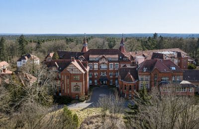 Schloss kaufen Cottbus, Klinikbereich 7, Brandenburg, Vorderansicht