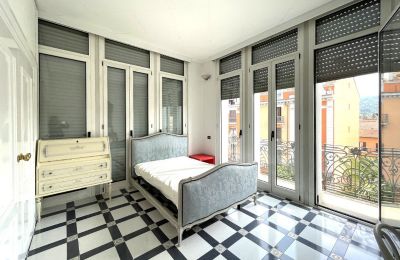 Apartment in historischem Gebäude kaufen Luino, Lombardei, Schlafzimmer