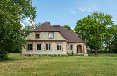 Historische Villa kaufen Piaski, Wolności 19, Lodz, Stara szkoła w Piaskach