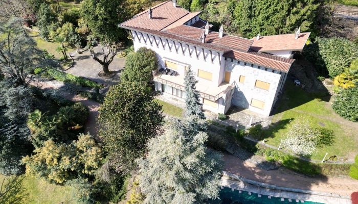 Historische Villa kaufen Belgirate, Piemont,  Italien