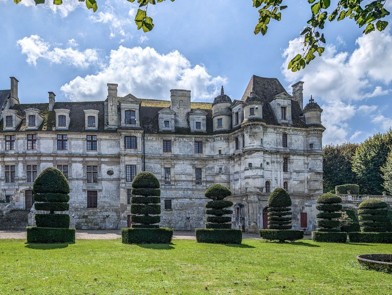 Fotos Prächtiges Château mit traumhafter Gartenanlage
