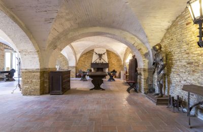 Stadtpalais Filottrano, Marken