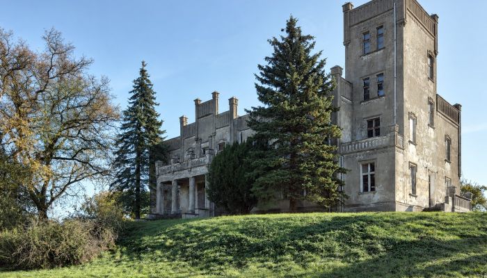 Herrenhaus in Polen zwischen Poznań und Bydgoszcz