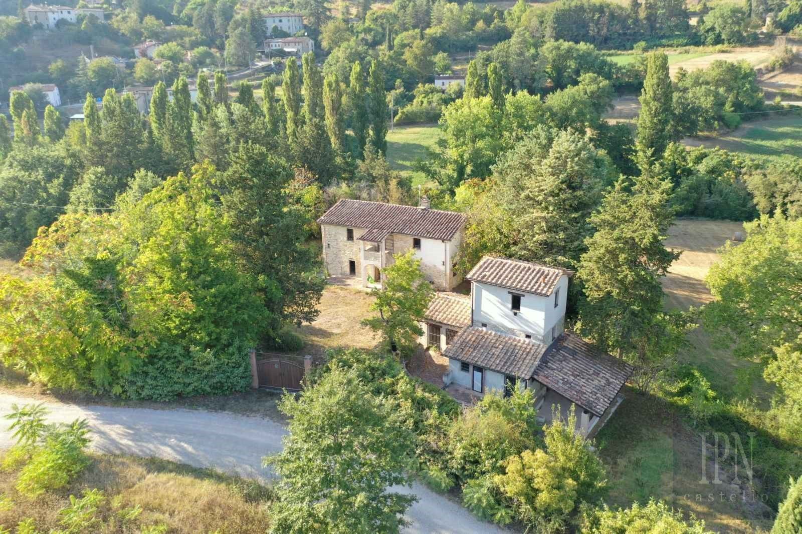 Fotos Historisches Bauernhaus in Umbrien auf 1 Hektar Land
