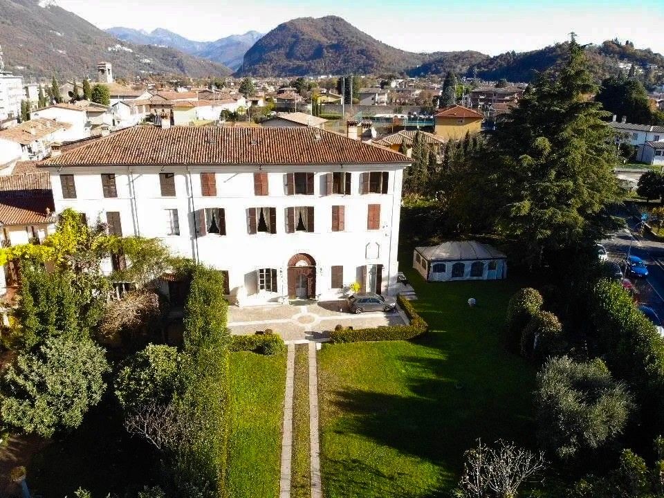 Fotos Historische Villa am Gardasee