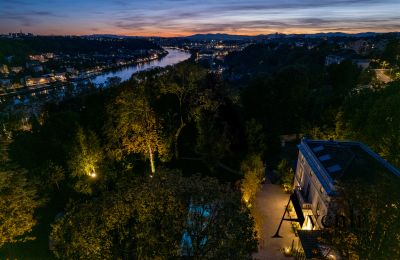 Historische Villa kaufen Lyon, Auvergne-Rhône-Alpes, Grundstück