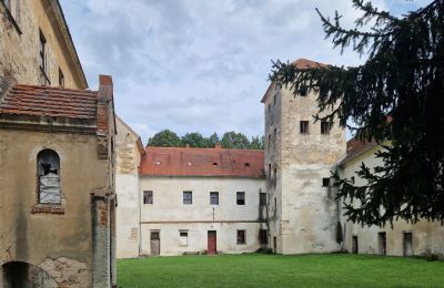 Burg kaufen Witostowice, Niederschlesien, Foto 3/8