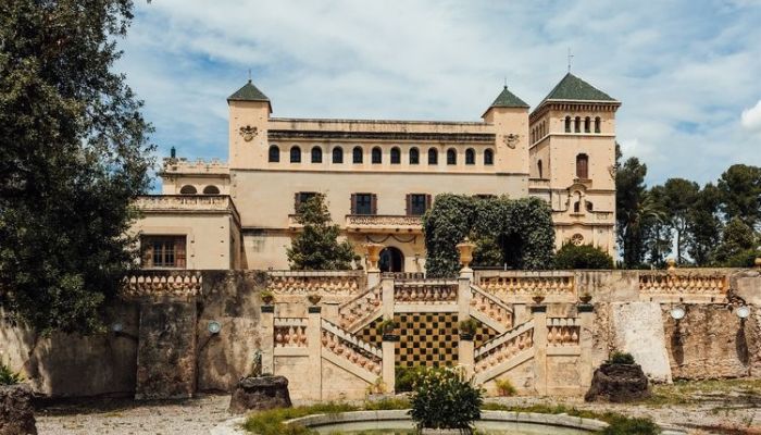 Schloss kaufen Santa Oliva, Katalonien,  Spanien
