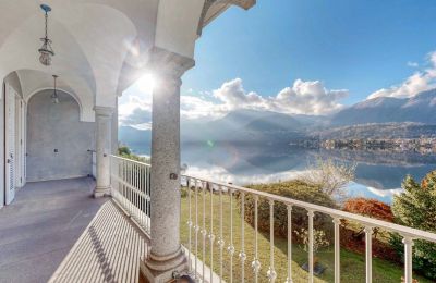 Historische Villa kaufen Omegna, Piemont, Aussicht