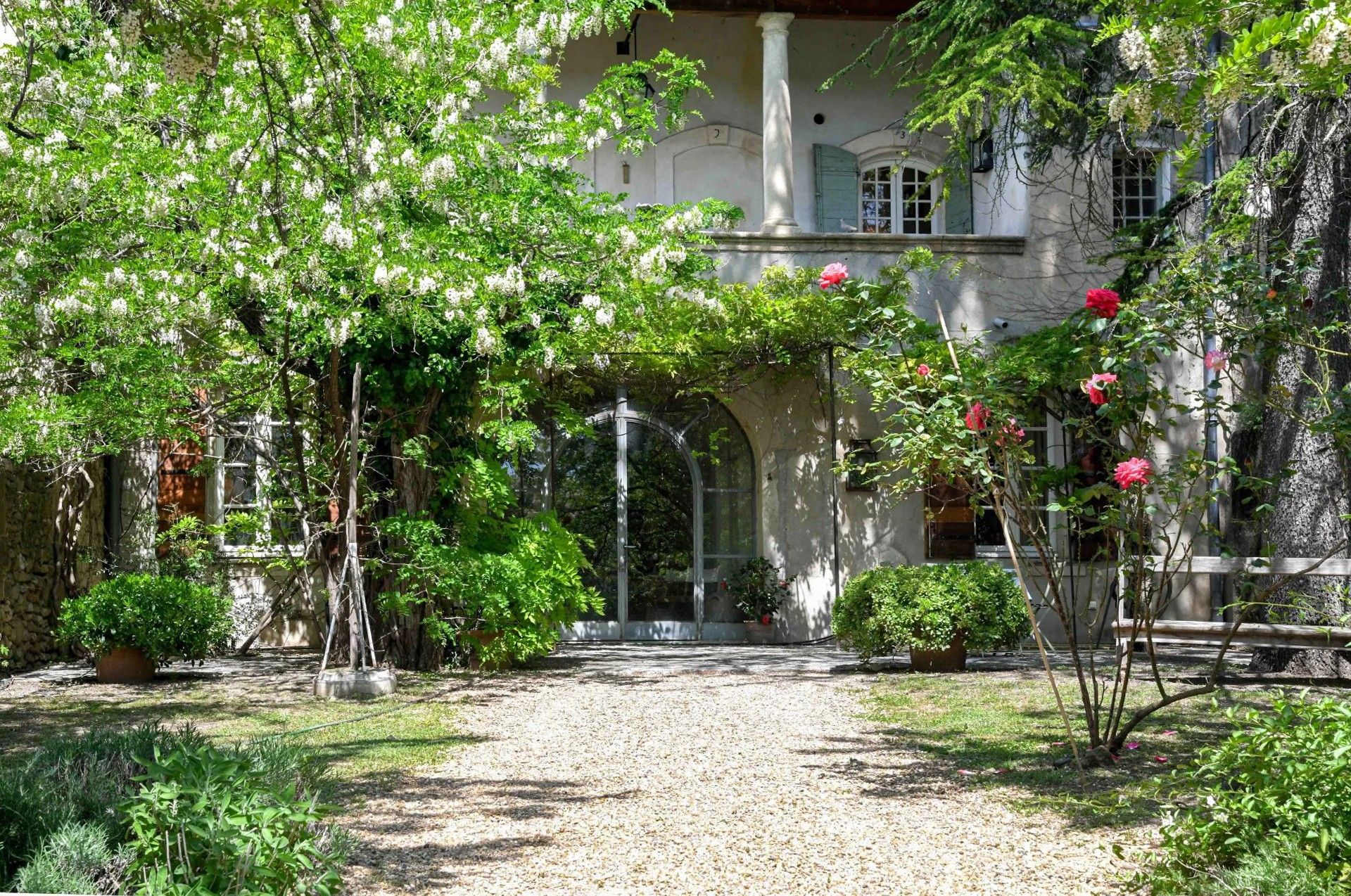 Fotos Wunderschön saniertes historisches Anwesen mit Garten Nähe Uzès
