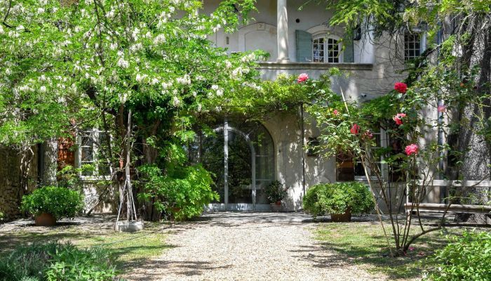 Herrenhaus/Gutshaus kaufen Uzès, Okzitanien,  Frankreich
