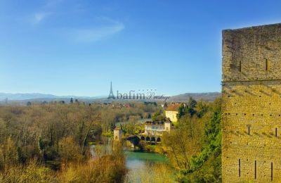 Historische Villa Sauveterre-de-Béarn, Neu-Aquitanien