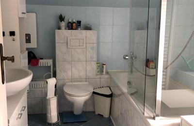 Historische Villa kaufen 58762 Altena, Bachstraße 66, Nordrhein-Westfalen, Baderzimmer DG