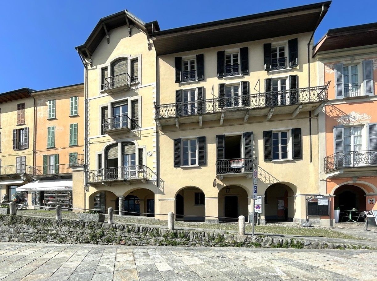Fotos Stadthaus mit Seeblick in Cannobio