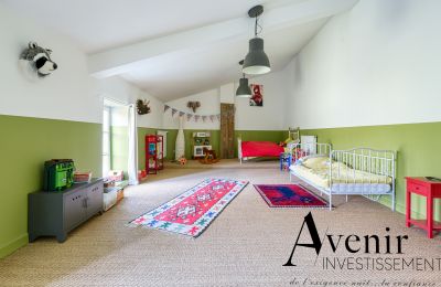 Herrenhaus/Gutshaus kaufen Vaugneray, Auvergne-Rhône-Alpes, Kinderzimmer