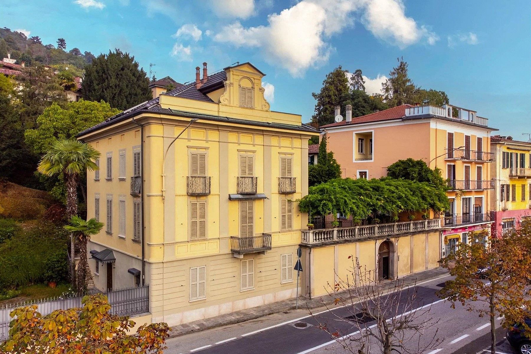 Fotos Villa De Fichard mit Boutique-Hotel am Lago Maggiore in Belgirate