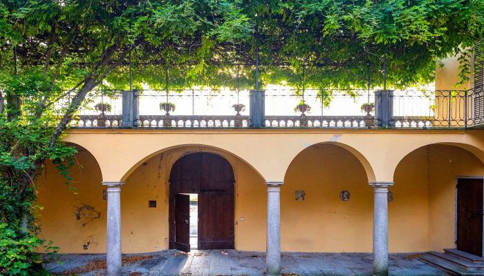 Historische Villa Belgirate, Piemont