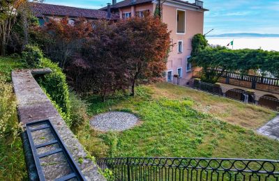 Historische Villa kaufen Belgirate, Piemont, Garten