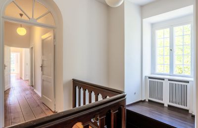 Historische Villa kaufen Charlottenburg-Wilmersdorf, Westend, Berlin, Treppenhaus I Obergeschoss 