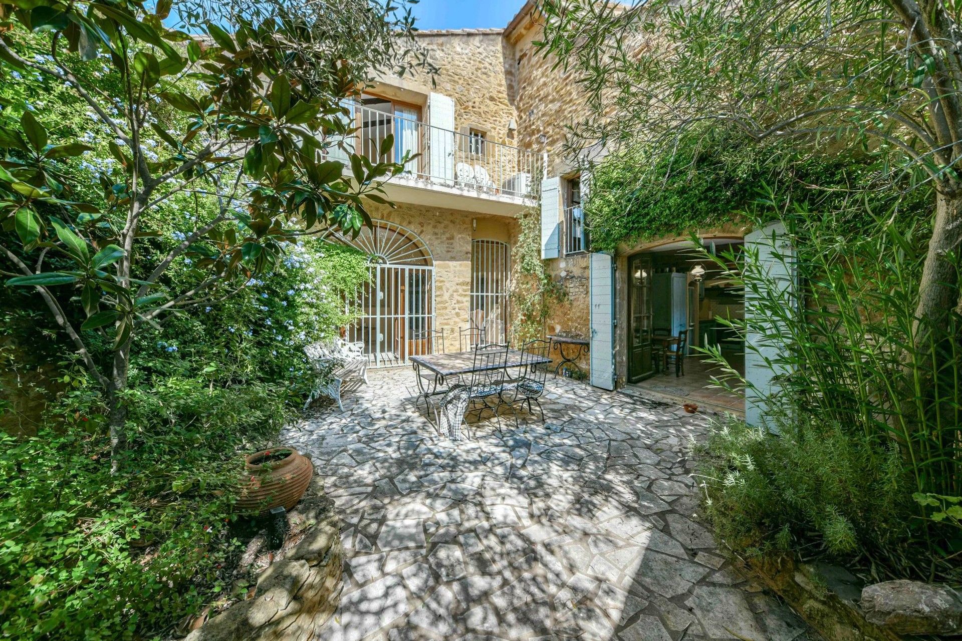 Fotos Historisches Steinhaus bei Uzès