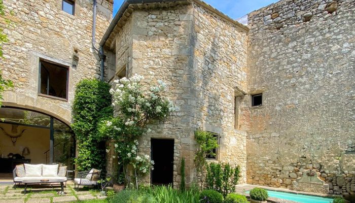 Historische Immobilie kaufen Uzès, Okzitanien,  Frankreich