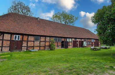 Burg kaufen 18513 Glewitz, Mecklenburg-Vorpommern, Scheune (2)