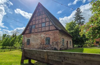 Burg kaufen 18513 Glewitz, Mecklenburg-Vorpommern, Speicher (1)