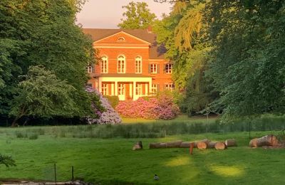 Herrenhaus/Gutshaus kaufen 23881 Niendorf / Stecknitz, Schleswig-Holstein, Park