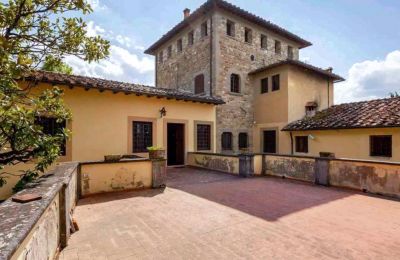 Burg kaufen Vicchio, Toskana, Innenhof