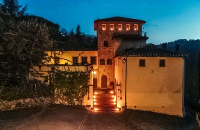 Burg kaufen Vicchio, Toskana, Außenansicht
