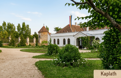 Herrenhaus kaufen Koplotovce,  kaštieľ, Region Trnava, upravená dobova foto
