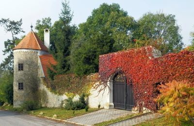 Herrenhaus/Gutshaus Trnavský kraj, okres Hlohovec, Koplotovce