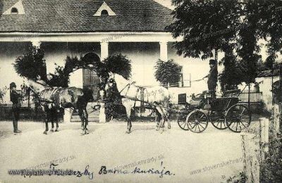 Herrenhaus/Gutshaus kaufen Trnavský kraj, okres Hlohovec, Koplotovce, Frídeský kaštieľ, Region Trnava, Historický pohľad - hlavná kúria