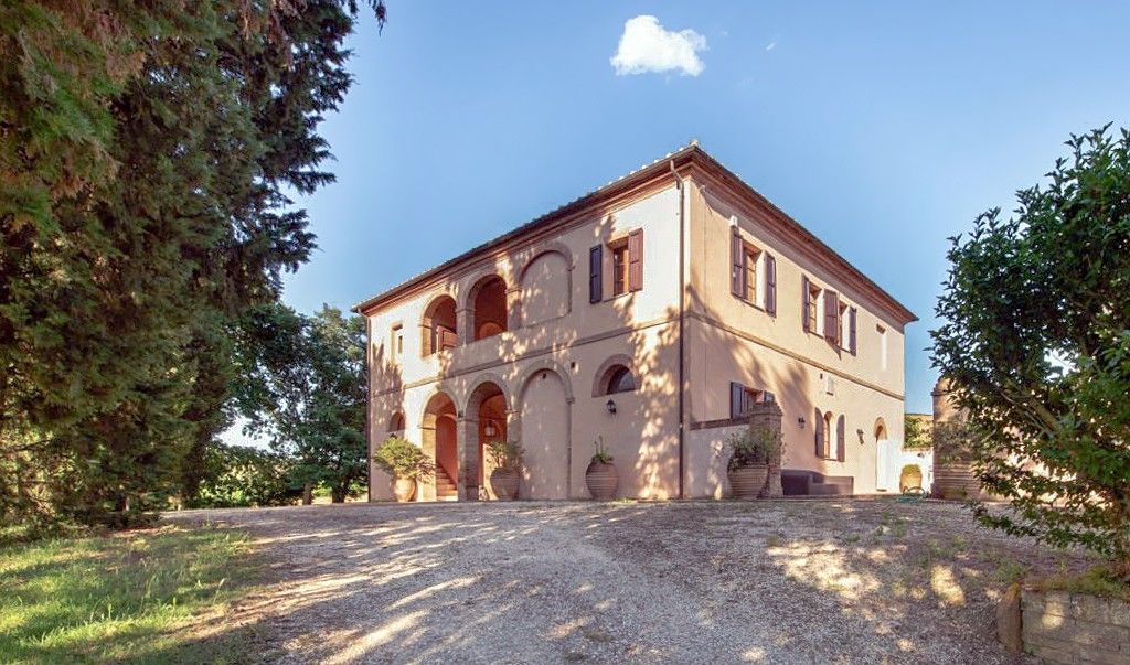 Fotos Villa Montelupi – Exquisites Landhaus in der Toskana mit Panoramablick und Wellnessbereich