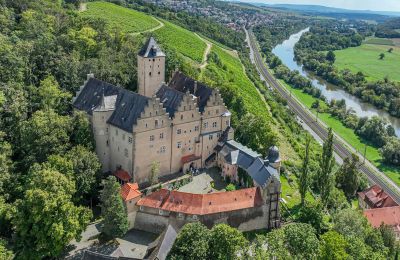 Historische Anwesen, Schloss Mainberg in Franken