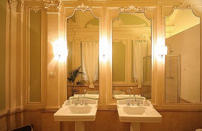 Stadtpalais kaufen Siena, Via di Pantaneto, Toskana, Badezimmer