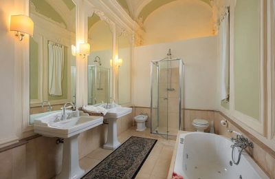 Stadtpalais kaufen Siena, Via di Pantaneto, Toskana, Badezimmer