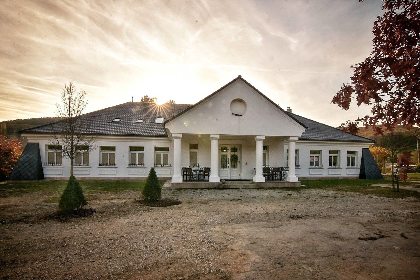 Fotos Kleines slowakisches Herrschaftshaus an der Grenze zu Tschechien