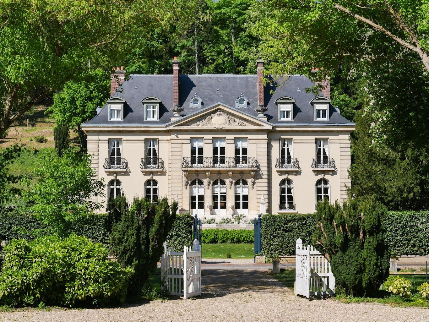Fotos Neoklassizistische Residenz in der Normandie bei Giverny