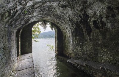 Repräsentative Altbauwohnung kaufen Orta San Giulio, Piemont, Bootsanleger