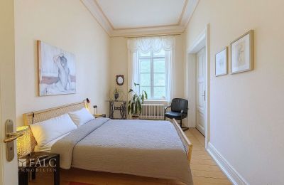 Historische Villa kaufen Bonn, Nordrhein-Westfalen, Schlafzimmer - KI generiert 