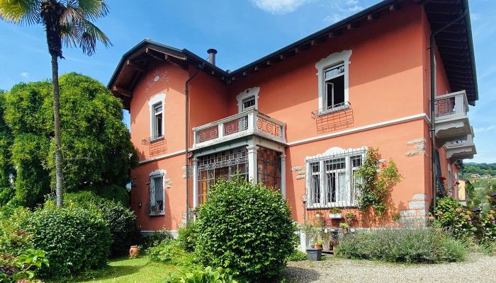 Historische Villa kaufen Verbania, Piemont,  Italien