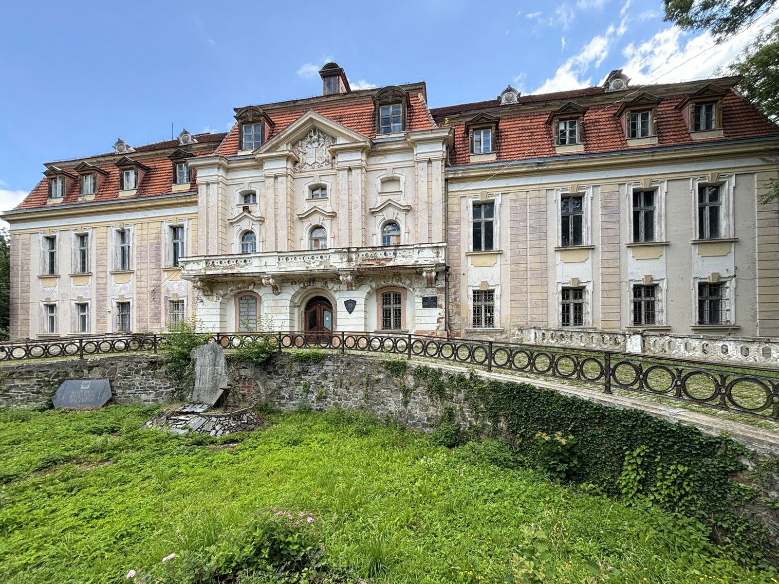 Fotos Palais des Neobarock der Adelsfamilie Seherr-Thoß