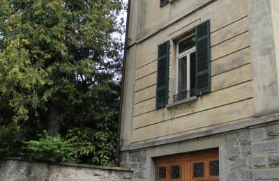Historische Villa kaufen Faido, Tessin, ingresso garage