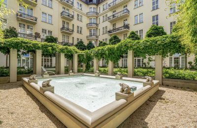 Repräsentative Altbauwohnung kaufen Berlin, Kurfürstendamm  193, Brunnenanlage I Schmuckhof 