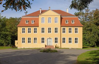 Schloss kaufen Groitzsch, Sachsen, Vorderansicht