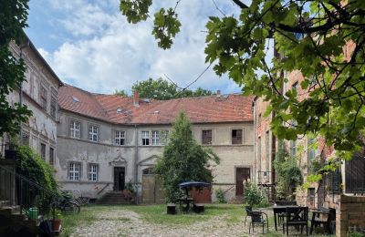 Burg kaufen 16909 Goldbeck, Goldbecker Burgstraße  1, Brandenburg, Innenhof